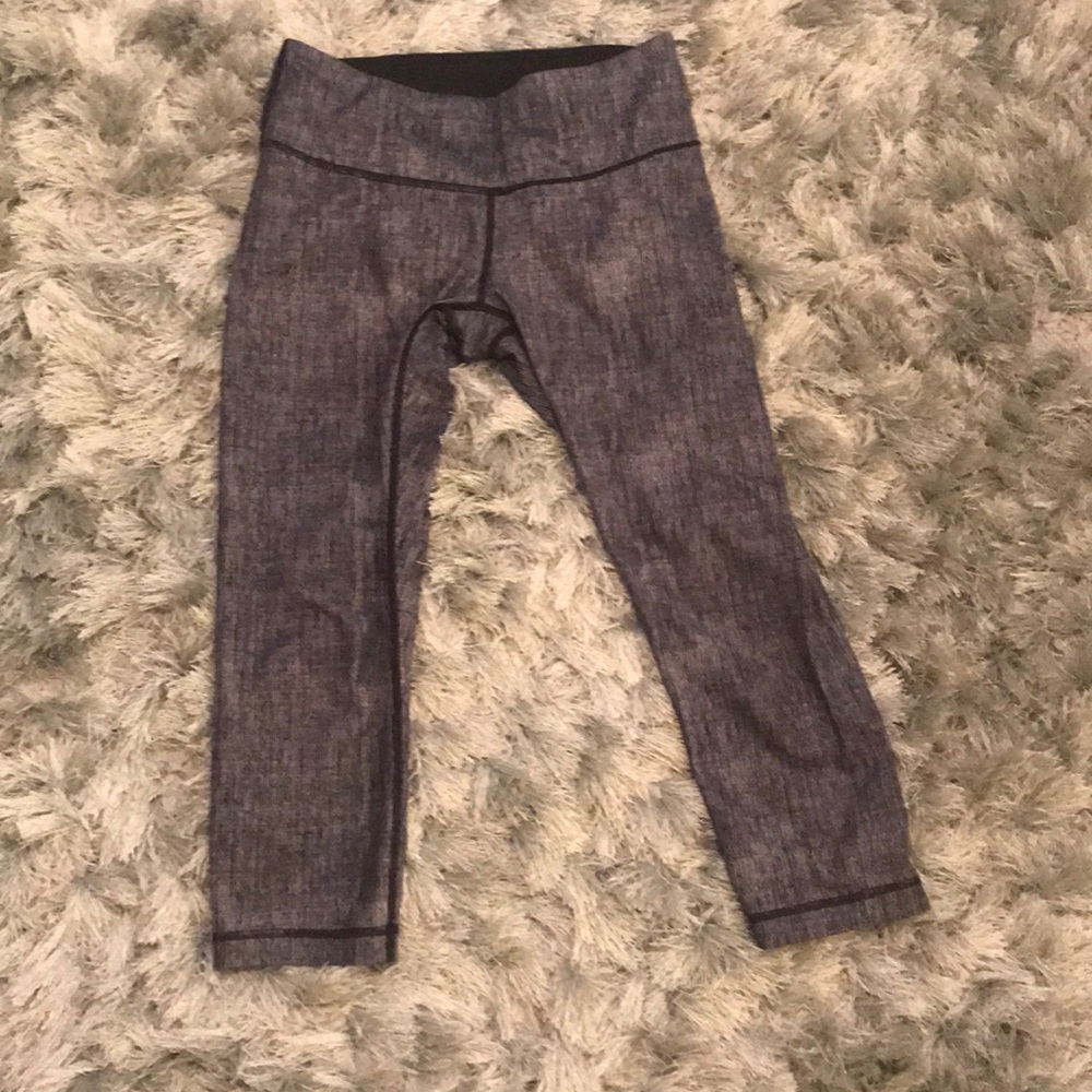 Lululemon crops